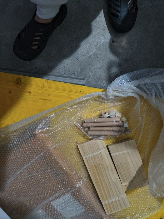 Quadro de madeira para quadro elétrico