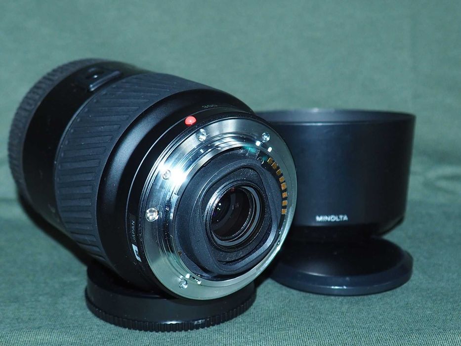 Obiektyw Minolta AF APO TELE ZOOM 100-300mm f4.5-5.6 D.