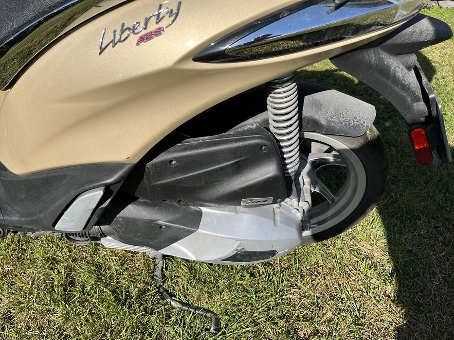 Piaggio liberty 125 abs 16- części rama silnik osłony wtrysk licznik