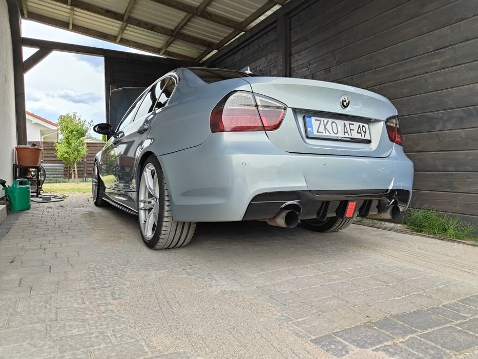 BMW E90 325i 218km