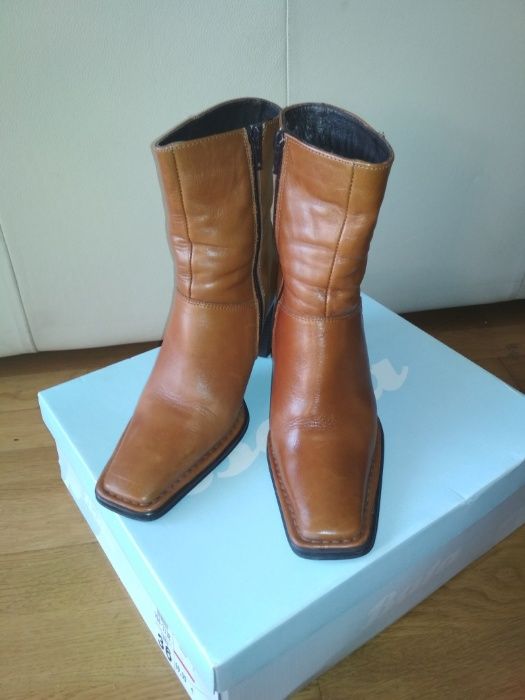 Botas n.º 36 - como novas