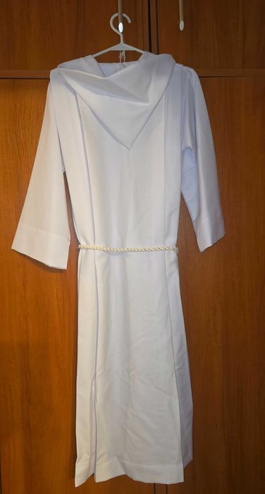 Garnitur chłopięcy 5-częsciowy + alba komunijna 145 cm