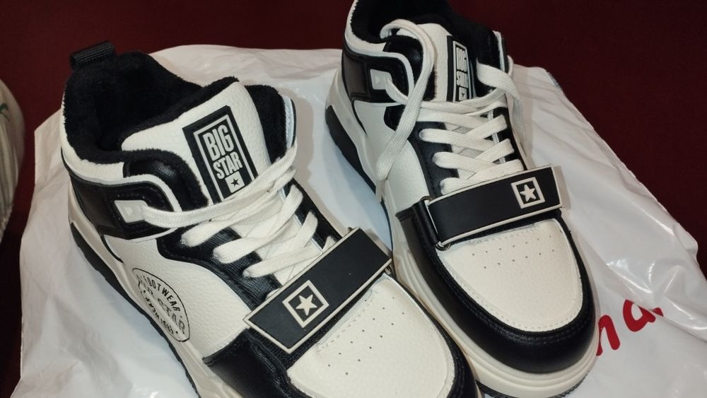 Продам кросівки зимові, чоловічі 40-го розміру