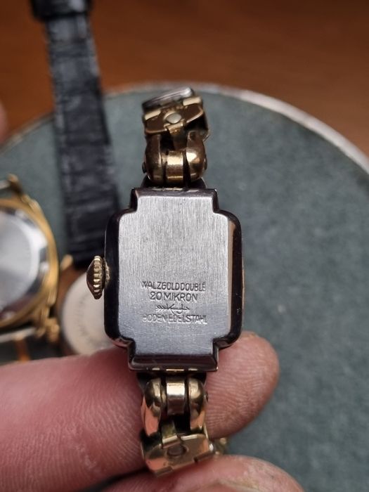 Винтажные женские позолоченые часы