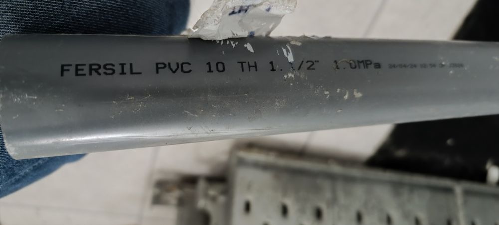 Vendo  tubo  pvc