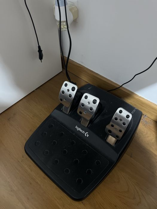 Volante G29 Logitech + Pedais + mudanças