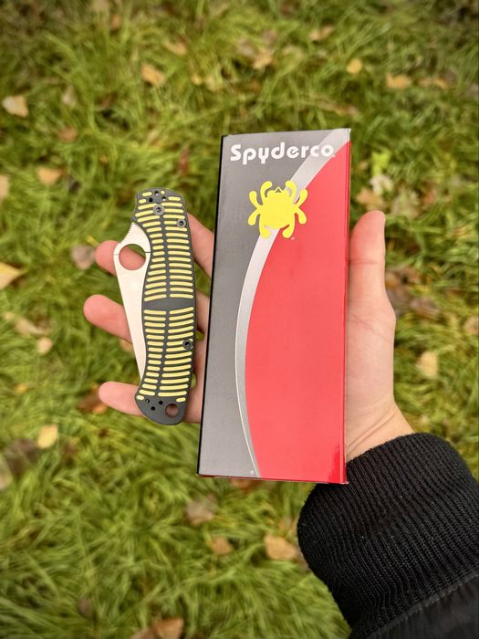 Нож Spyderco Para Military 2 Black / Yellow G10 Satin CPM-MagnaCut