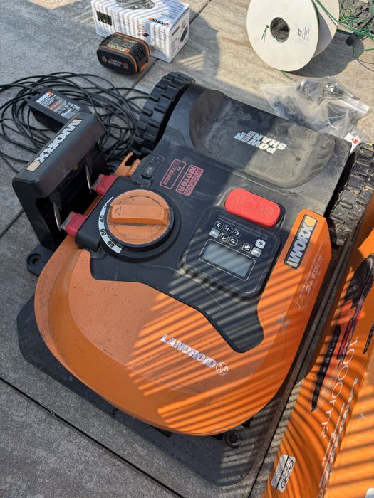 Worx Landroid WR148E.