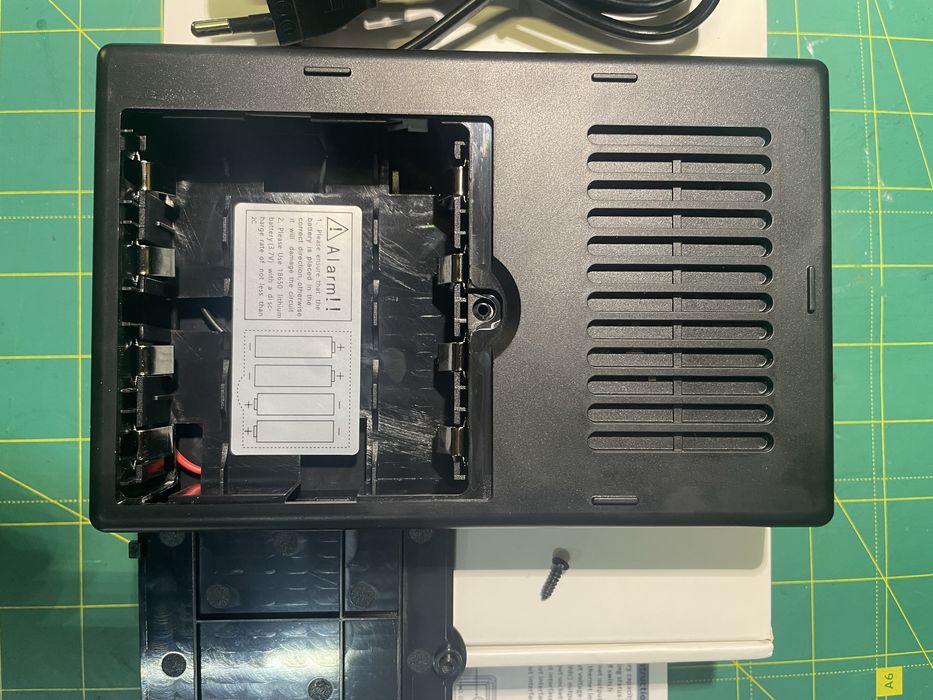 ИБП для роутеров DC1018L 5 В 9 В 12 В укомплектован аккумуляторами