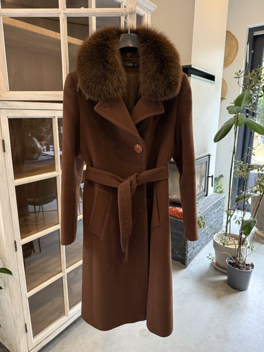 Welniany plaszcz rozmiar 38/naturalne futro