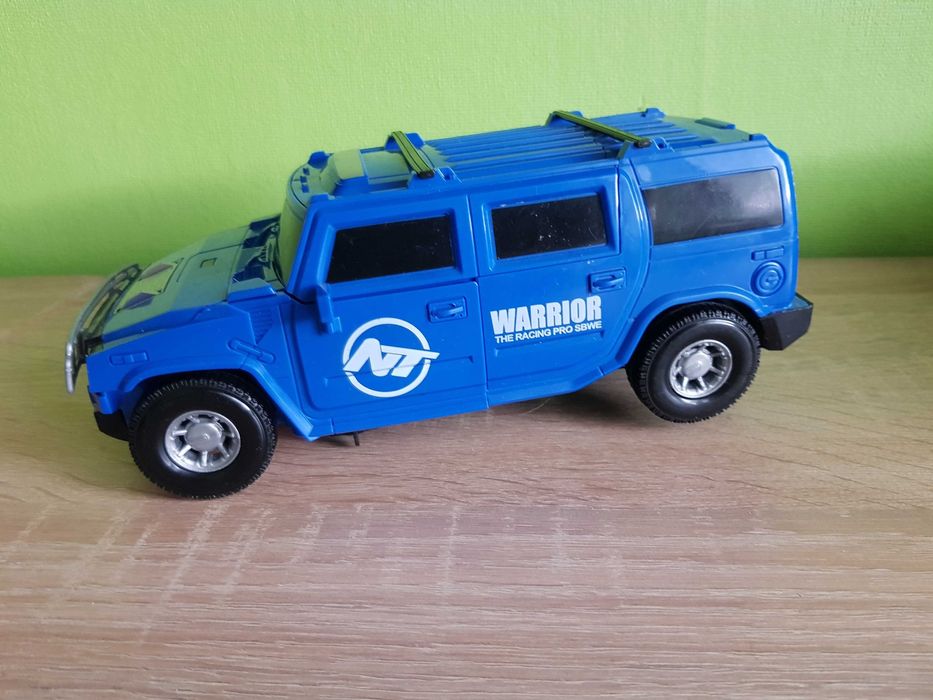 samochod ,auto/ robot