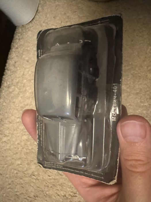 Модель машины Москвич-401 автолегенды (новый)