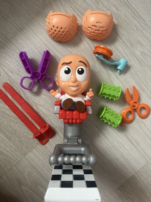 Ігровий набір для ліплення Play-Doh «Божевільні зачіски» плей до