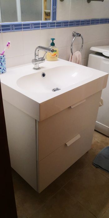 Movel wc com lavatório e torneira
