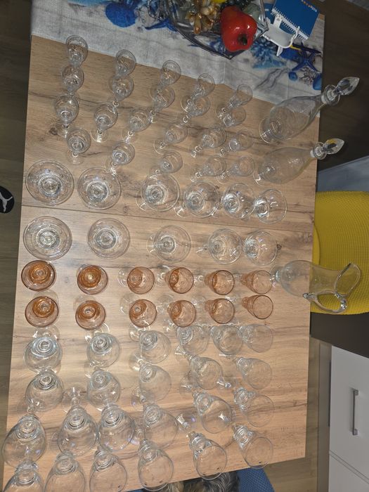 Serviço de cristal como novo