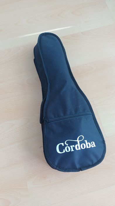 ukulele de concerto Cordoba Protégé UP100.