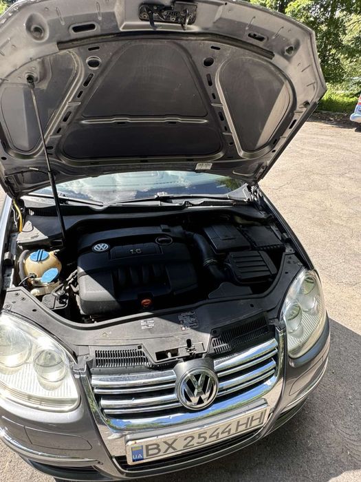 Volkswagen Jetta 5 (2006)