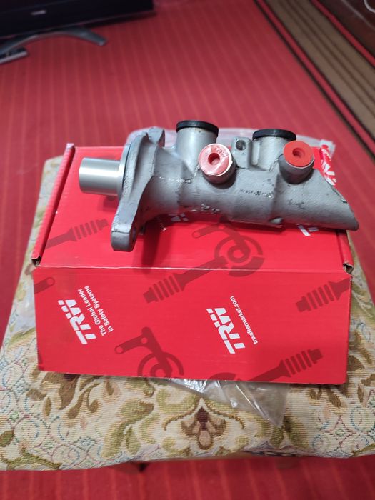 Главный тормозной ЦИЛИНДР на Grand Scenic 3 оригинал