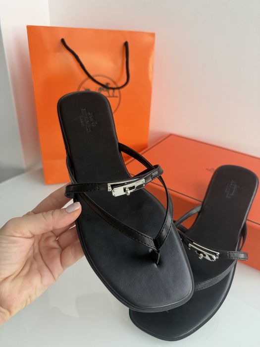 Шлепанци  Эрмес, 39р.