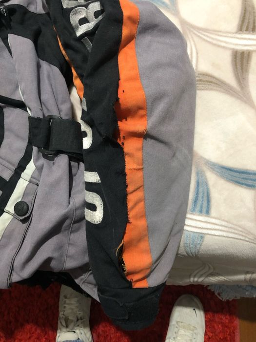 Casaco de mota com cotoveleitas incorpotadas