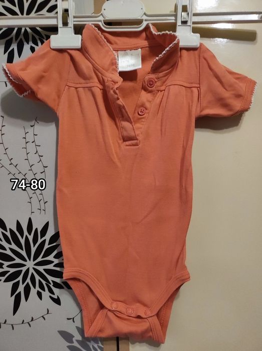 Бодік на дівчинку,розмір 74-80 ,за два 15 грн
