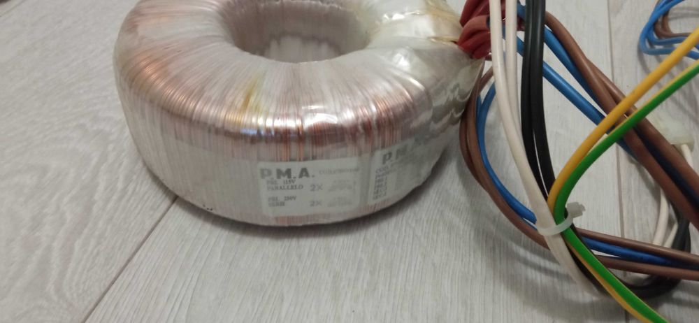 Transformator separacyjny toroidalny 230 230 600VA, 10A, 2x 115V