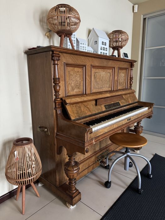 Pianino pianoforte-fabrik Brieg,bez.Breslau.