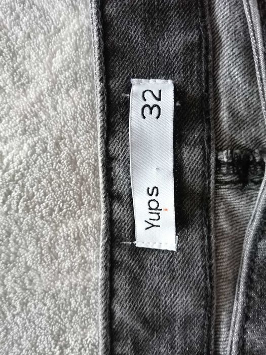 spodnie Yups 32 .