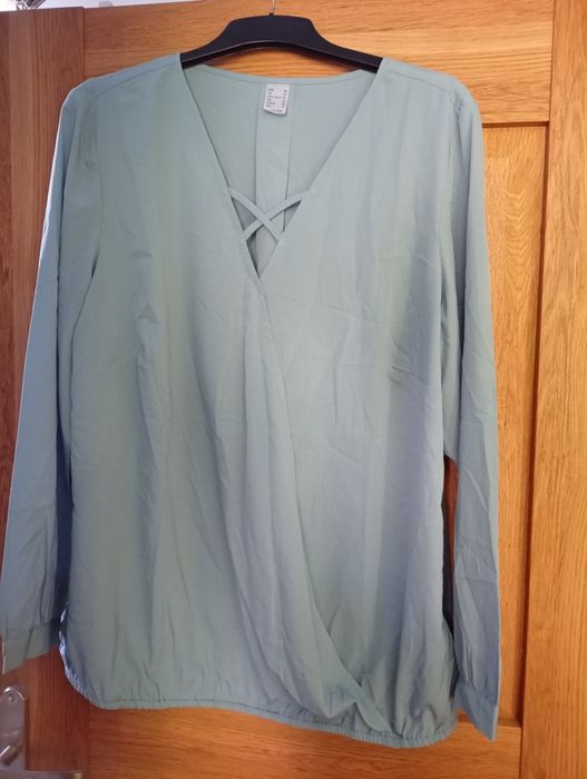 Bluzka błękitna zwiewna