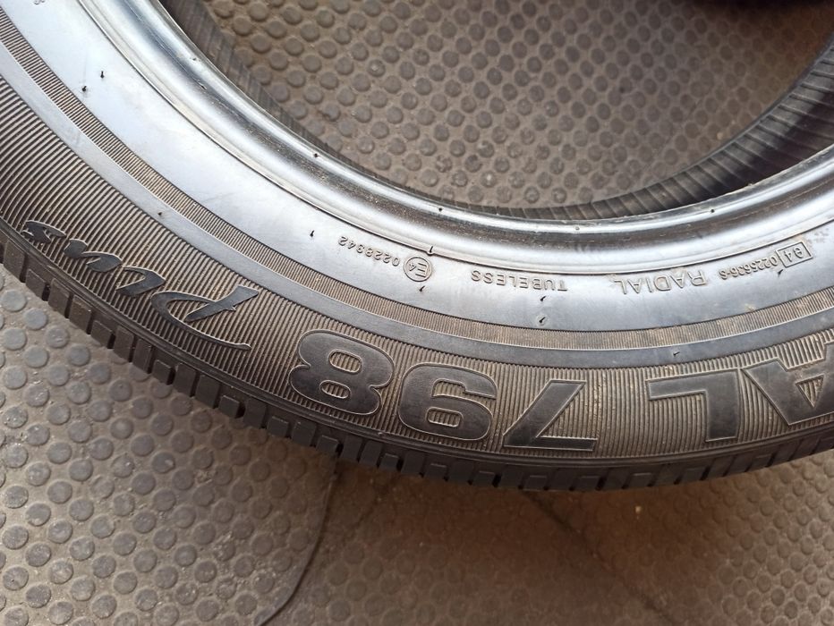Летняя резина ПАРА 235/60 R18 Kumho Road Venture