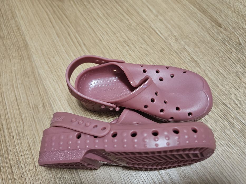 Klapczersy, klapki dziewczęce