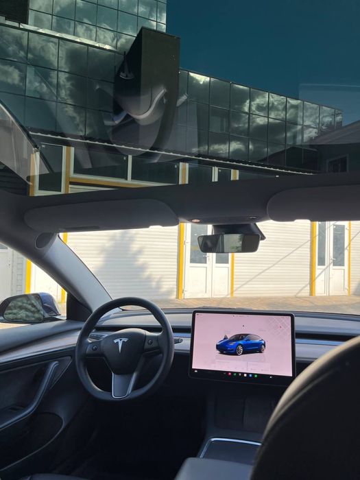 Tesla model 3  63 квт