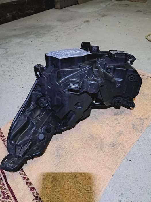 LAMPA prawa przód LED ford s-max MK2