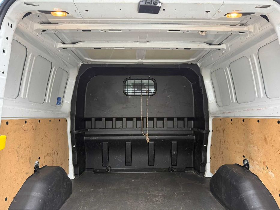 Ford Transit 6 lugares Excelente Estado