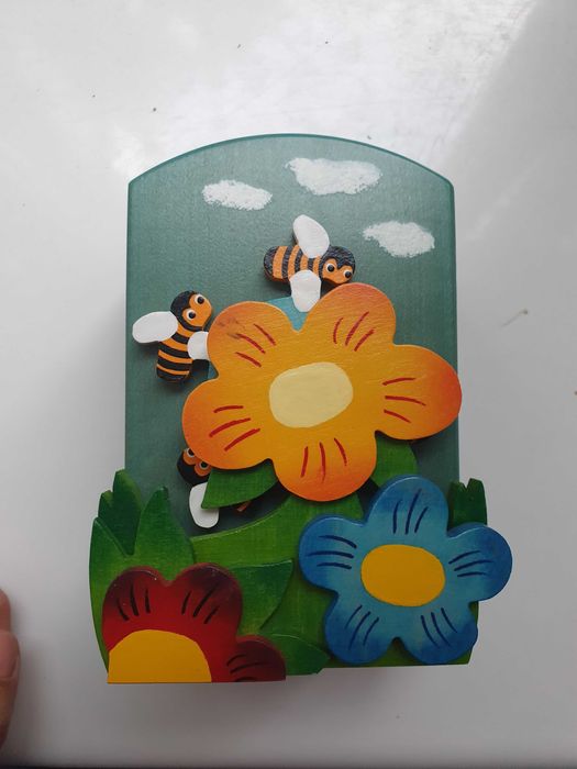 Музыкальная фигурка(дерево)