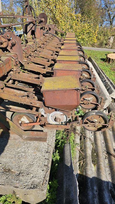 Бурякова сівалка ССТ 12