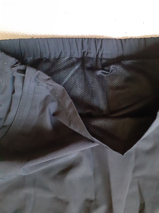 Casaco desportivo manga curta impermeável