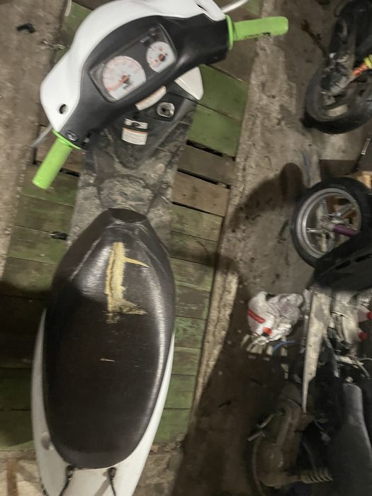 Suzuki lets 2 бабочка