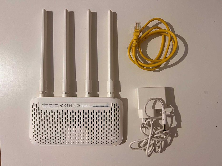 Маршрутизатор Xiaomi Mi WiFi Router 4C Global (DVB4231GL)