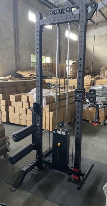 Maquina polea e extensao e flexao