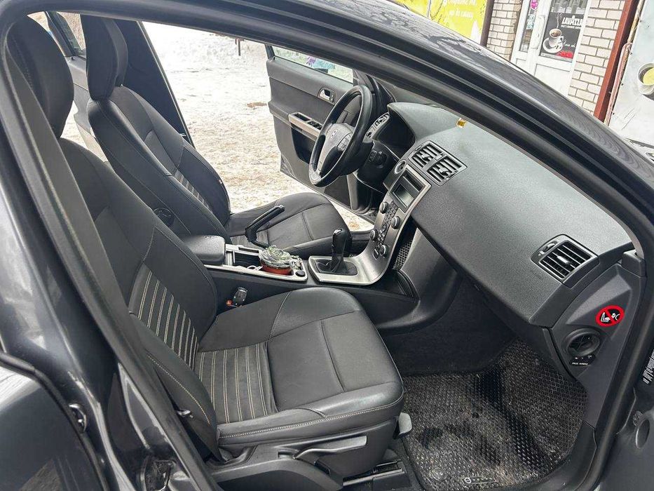 Автомобіль Вольво