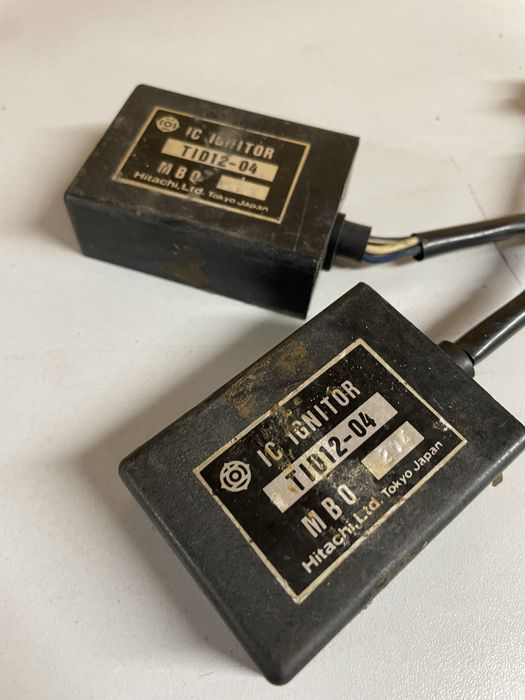 Moduł moduły jednostki sterujace iskrą honda  vf750 sabre