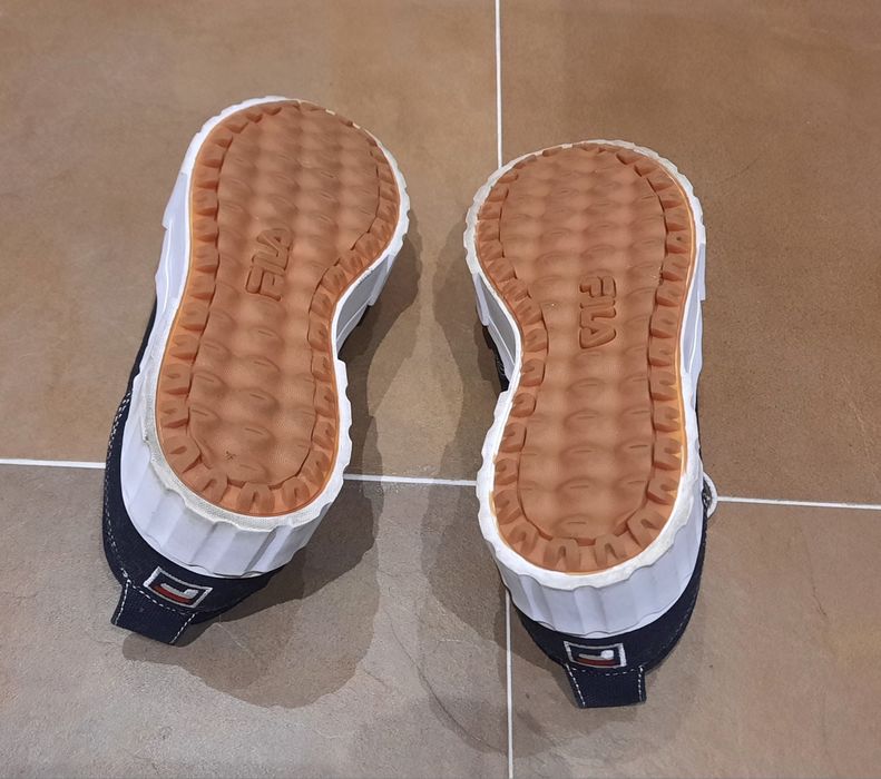 Tenis pretos Fila n°38