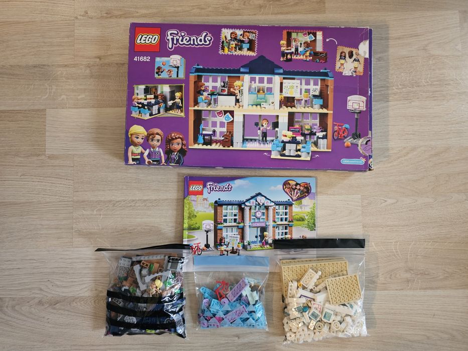 Zestaw LEGO Friends 41682 Szkoła