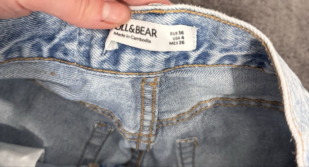 Spodnie mom jeans pull&bear nowe S