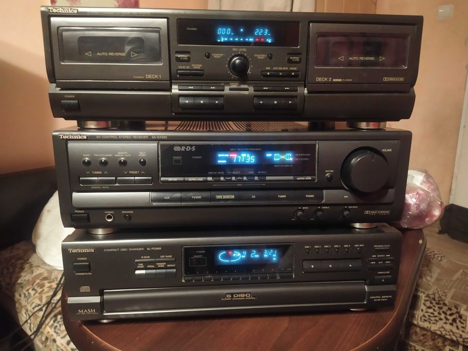 Sprzedam wieże technics sa-ex320, sl-pd888, rs-tr373.