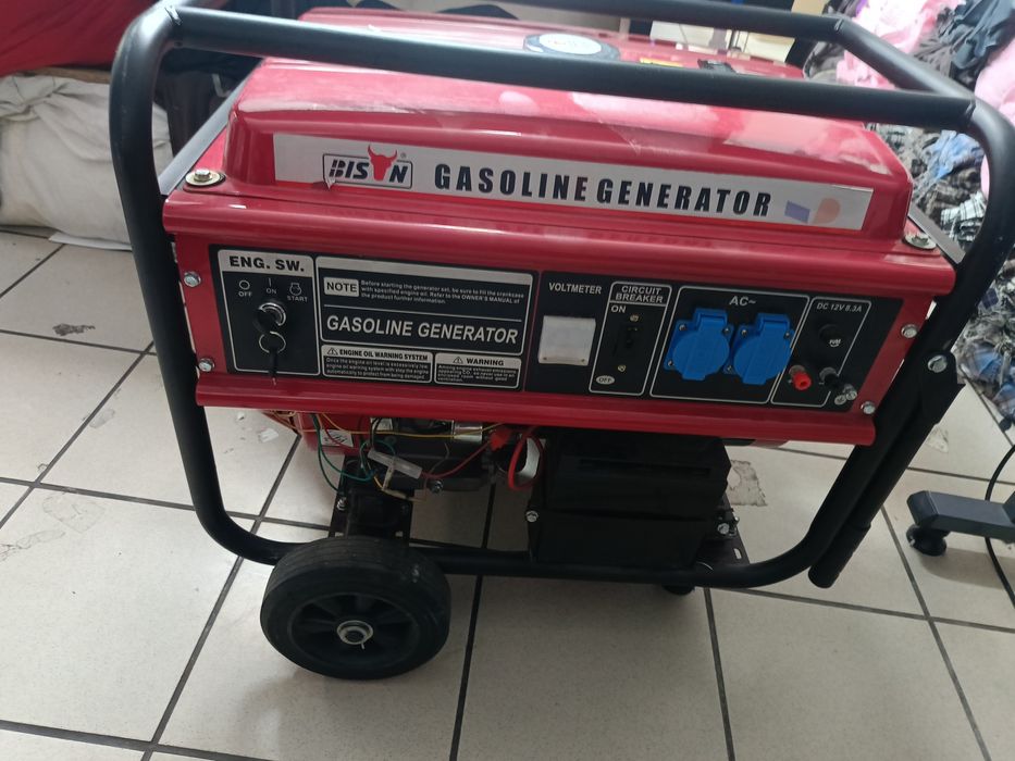 Генератор  бензиновый