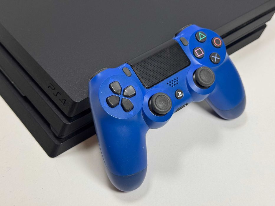 Konsola PlayStation 4 Pro CUH-7216B 1TB z Padem Super Stan