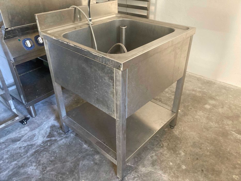 Bancada Lava-mãos Eletrolux c/ Cuba 70x70x85 cm c/ misturadora de pé.