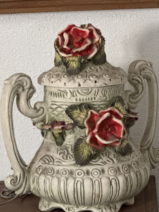 Peca decorativa em loiça